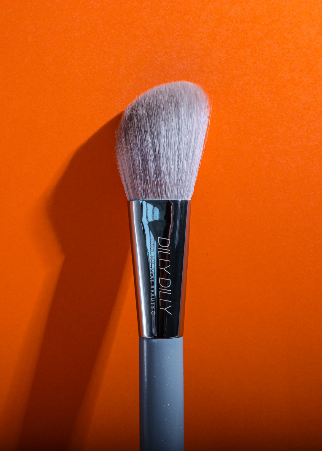 Luxe Feather Contour Face Brush